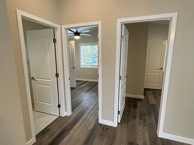 Remodeled Modern 3 Bed/2 Bath National City — Photo 22
