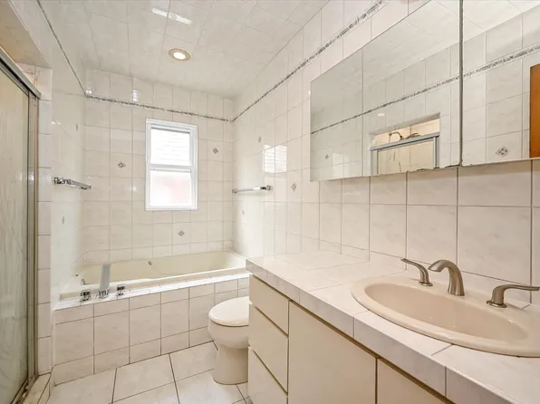 54-28 65th Place image 9 of 35