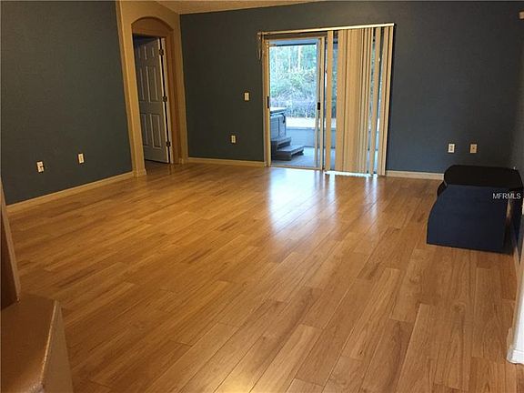 4th image of 521 El Camino Dr