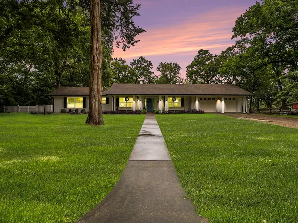 7363 County Line Rd, Willis, TX 77378