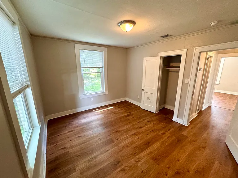 3538 Admiral Dr — Photo 11