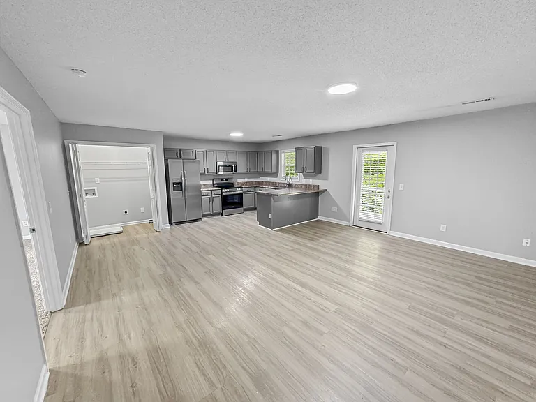 Summers Run Apartments — Photo 19