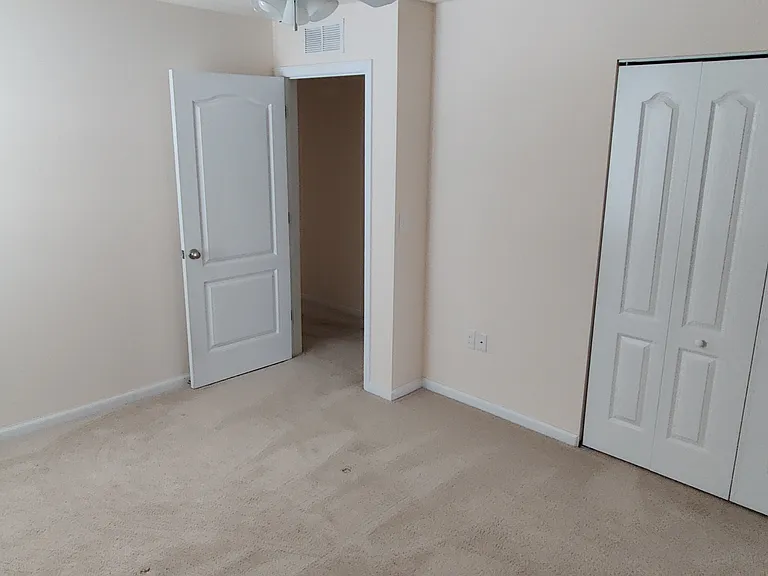 Guest Bedroom #1