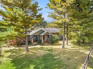 7171 W Hickory Rd, Hickory Corners, MI 49060