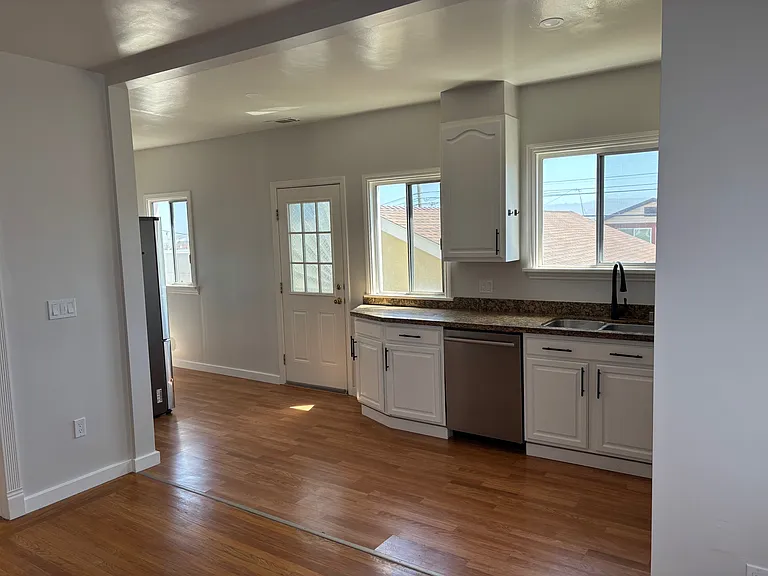 621 Palm Ave — Photo 5