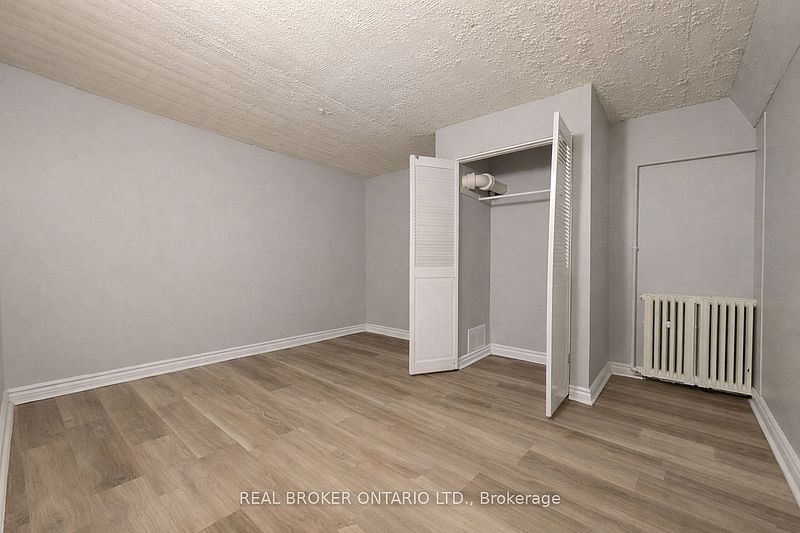 Peterborough Apartment for rent - 2 Bedrooms — photo 2