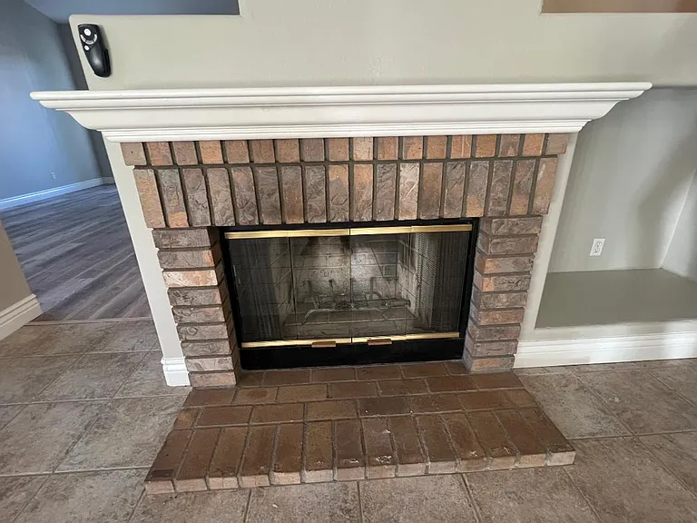 24689 Lincoln Ave — Photo 6
