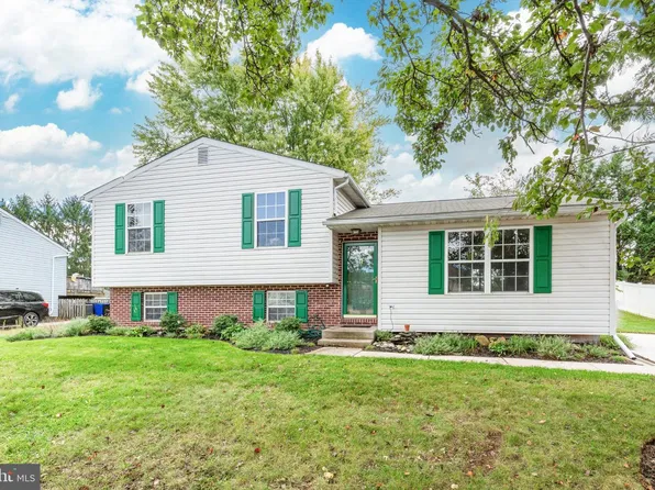 11 Tuscarora Trl, Taneytown, MD 21787