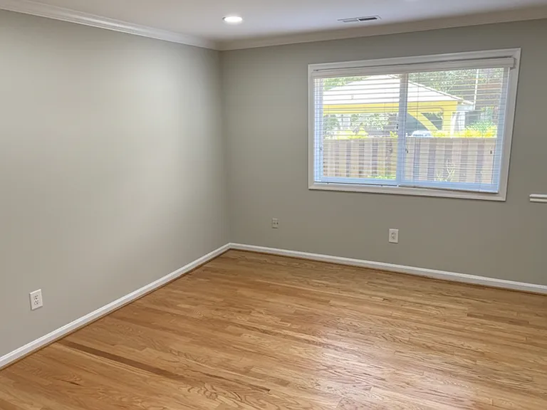 1105 N Taylor St — Photo 9
