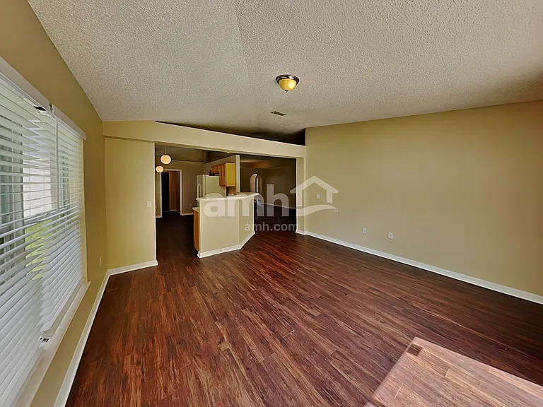 2032 Corner Glen Dr — Photo 8