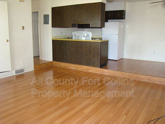 3rd image of 1719 Larch St Unit B