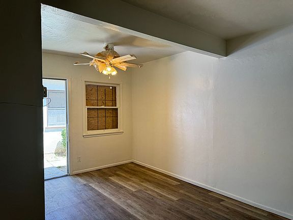5th image of 824 Roberts Ln #9
