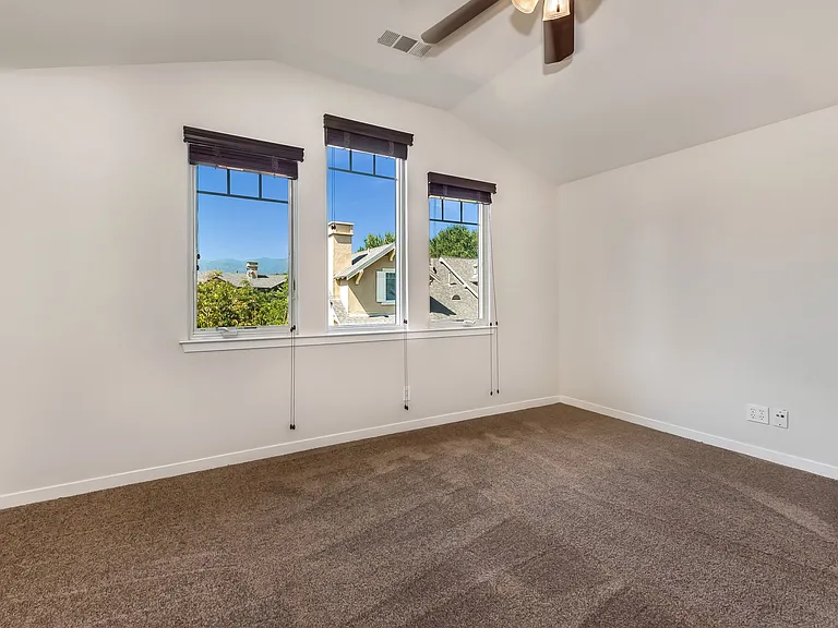 345 Kellogg Way #16 — Photo 16