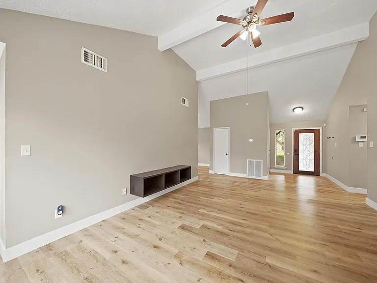 19211 Haystream Dr — Photo 9