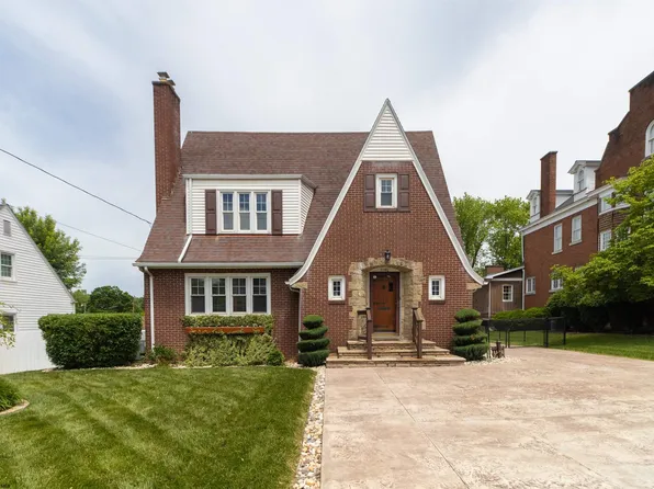 328 W Philadelphia Ave, Bridgeport, WV 26330