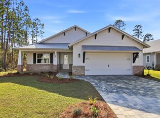 79 Muzzle St, Freeport, FL 32439