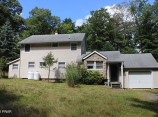 117 Manly Rd, Hawley, PA 18464