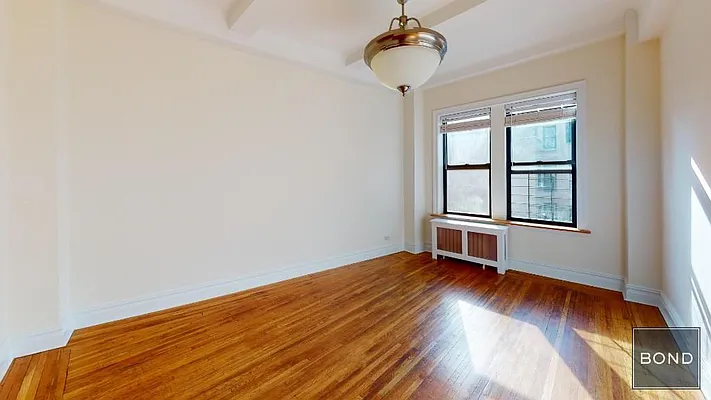 Rented by Bond New York | media 45