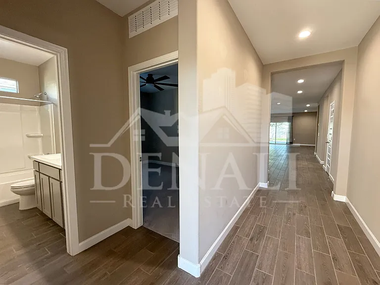 1053 E Horro Rd — Photo 3