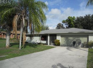 8100 Sandpiper Rd, Fort Myers, FL 33967