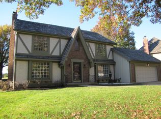 12848 Pembroke Cir, Leawood, KS 66209