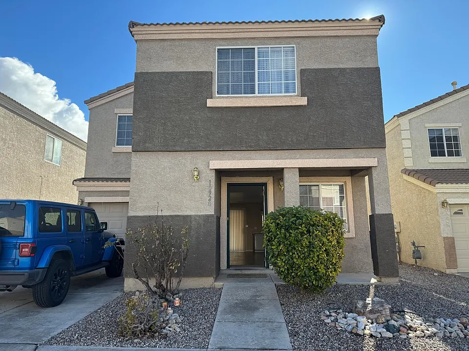 10920 Tomatillo Ln SE