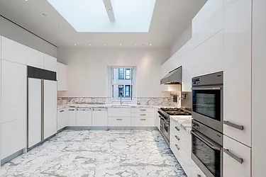 Rented by Nest Seekers International