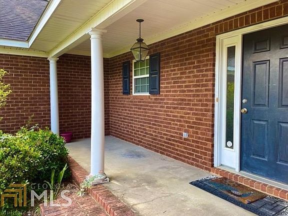 4th image of 1018 Moss Creek Cir