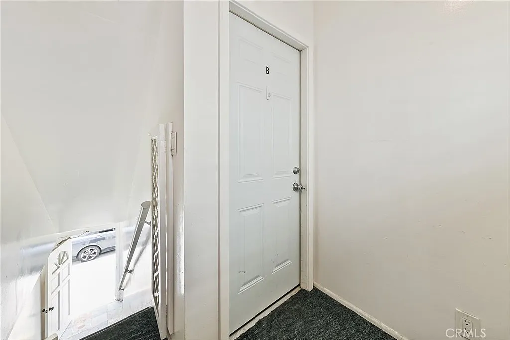 1 bed, 420 sqft, $3,000 — Photo 3