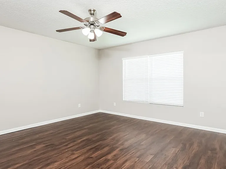 3800 Falcon Crest Dr — Photo 9