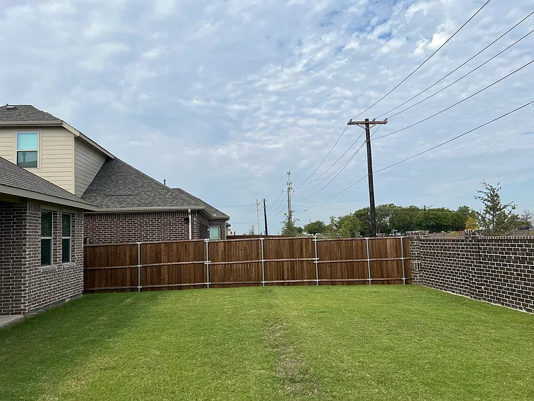 5929 Edward Dr — Photo 20