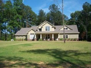 1691 Valley Hill Cir, Starkville, MS 39759