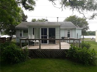 9 Delano Island St, Tiverton, RI 02878