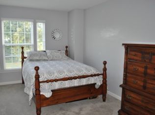 5 Sage Cir, West Grove, PA 19390