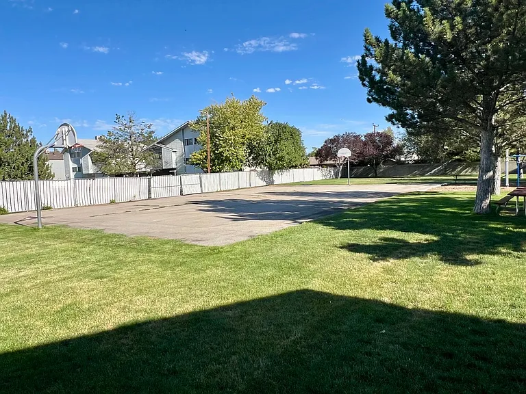 2676 S Ridgeland Park Ln #4 — Photo 2