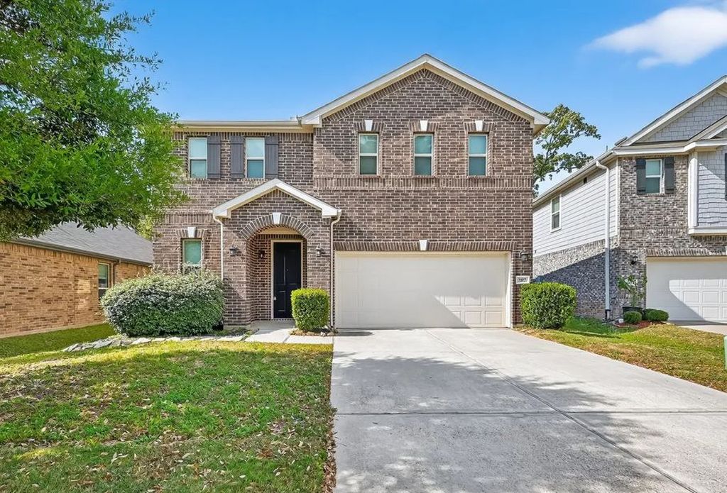 2107 Parnevik Pl - Property Image