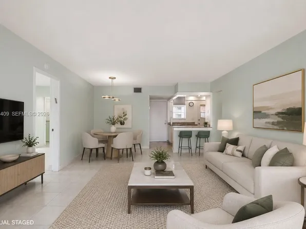 2903 Point East Dr APT K414, Aventura, FL 33160