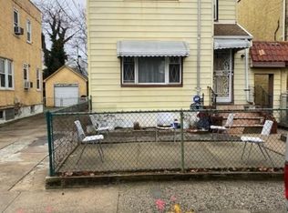 13514 233rd St, Jamaica, NY 11422