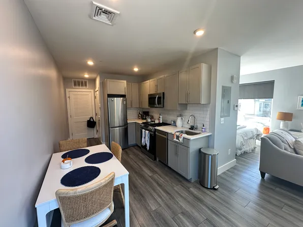 55-57 W 5th St, Boston, MA