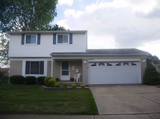 39193 Elsie St, Livonia, MI