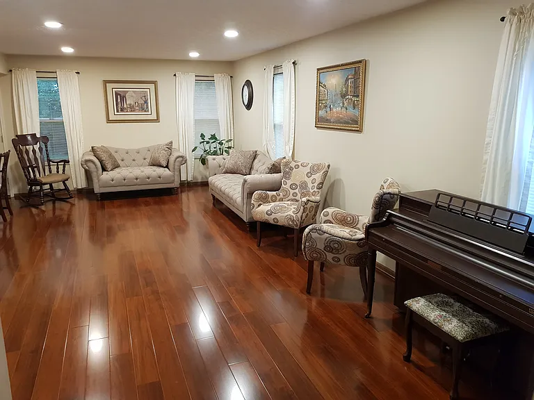 3568 Frenchpark Dr — Photo 5