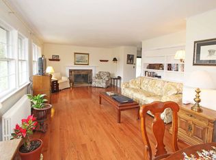 25 Lookout Rd, Mountain Lakes, NJ 07046