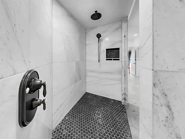 5237 Brighton Shore Dr — Photo 18