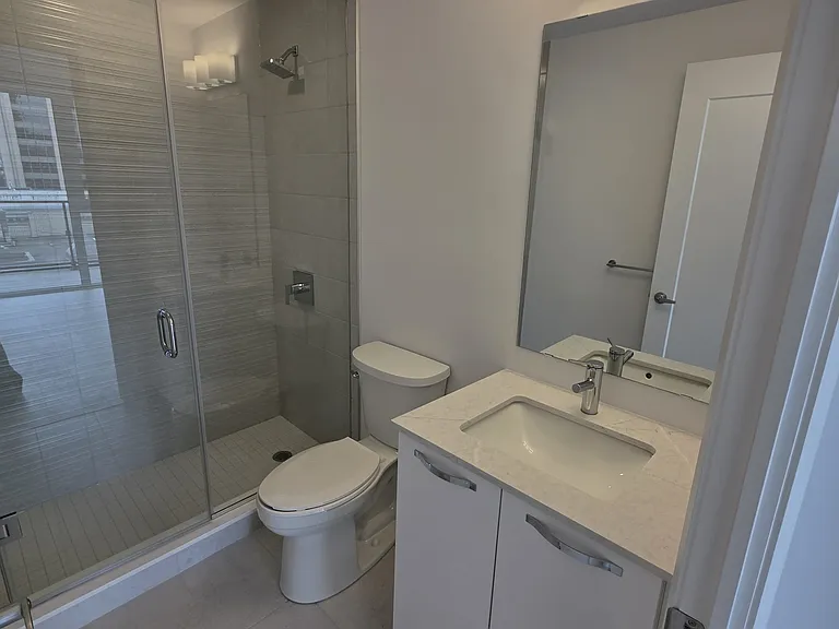 75 James St S #704 — Photo 21