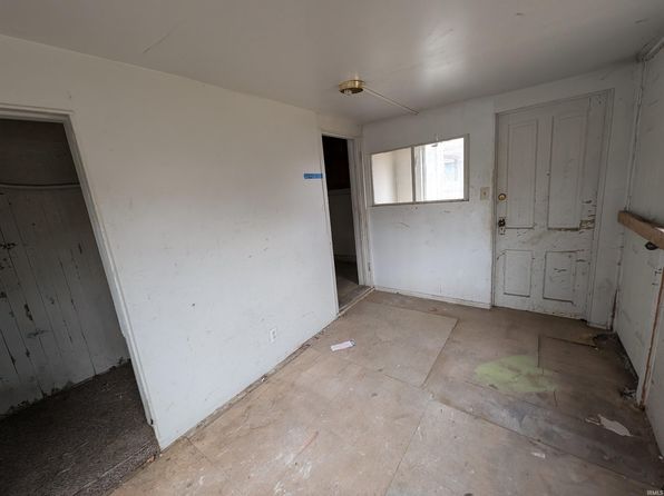 1628 Catalpa Ave, South Bend, IN 46613