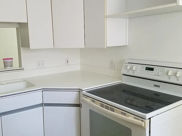 521 N Hagadorn Rd — Photo 13