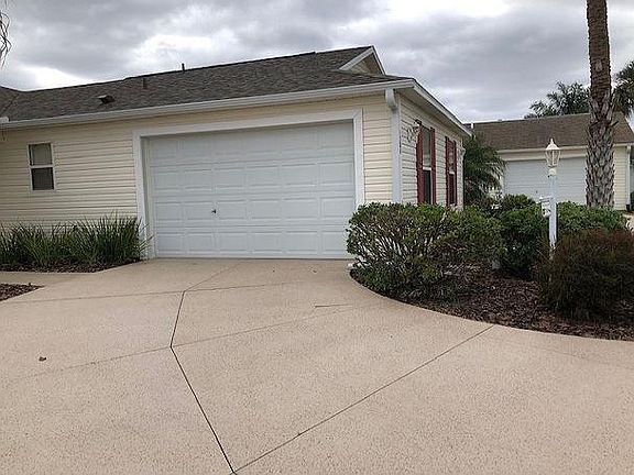 2nd image of 1784 Hinckley Ln