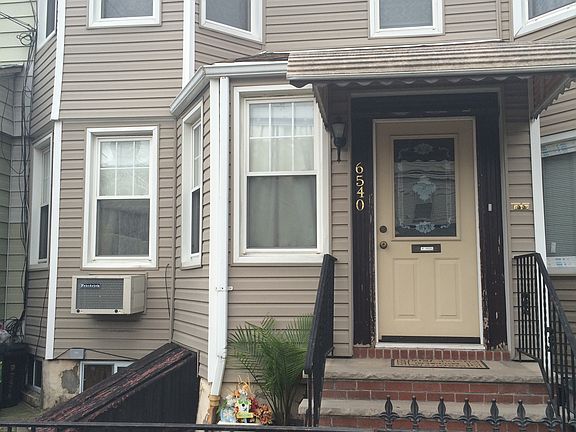 3rd image of 6540 Admiral Ave