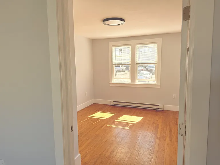 37 Hamilton Ave — Photo 48