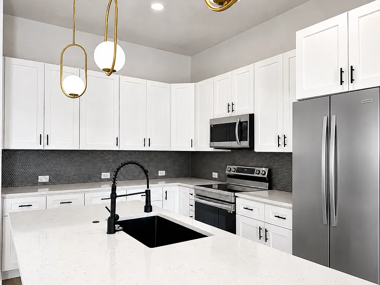 343 Porter St #101 — Photo 4